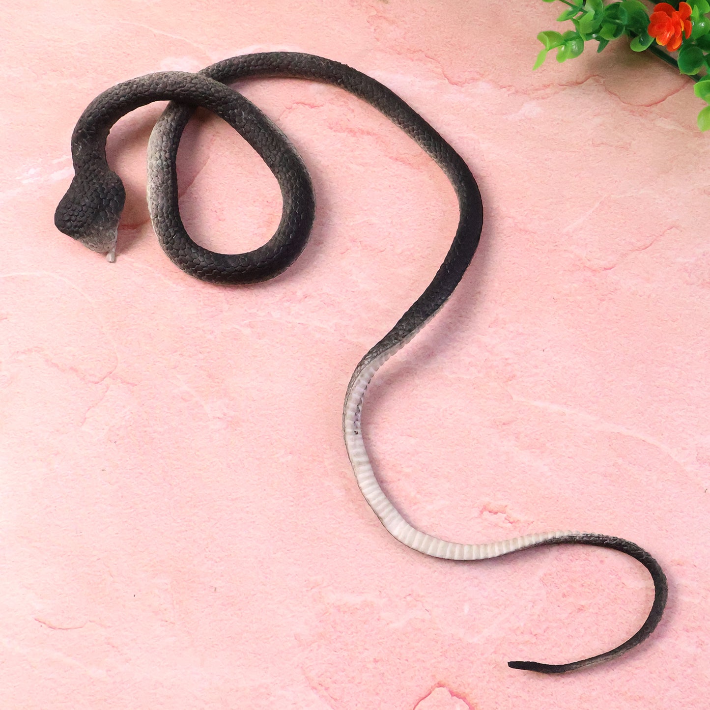 Realistic Flexible Dummy Snake Toy for Kids Pranks & Garden Fun (1 Pc) - Happy Price - Image 5