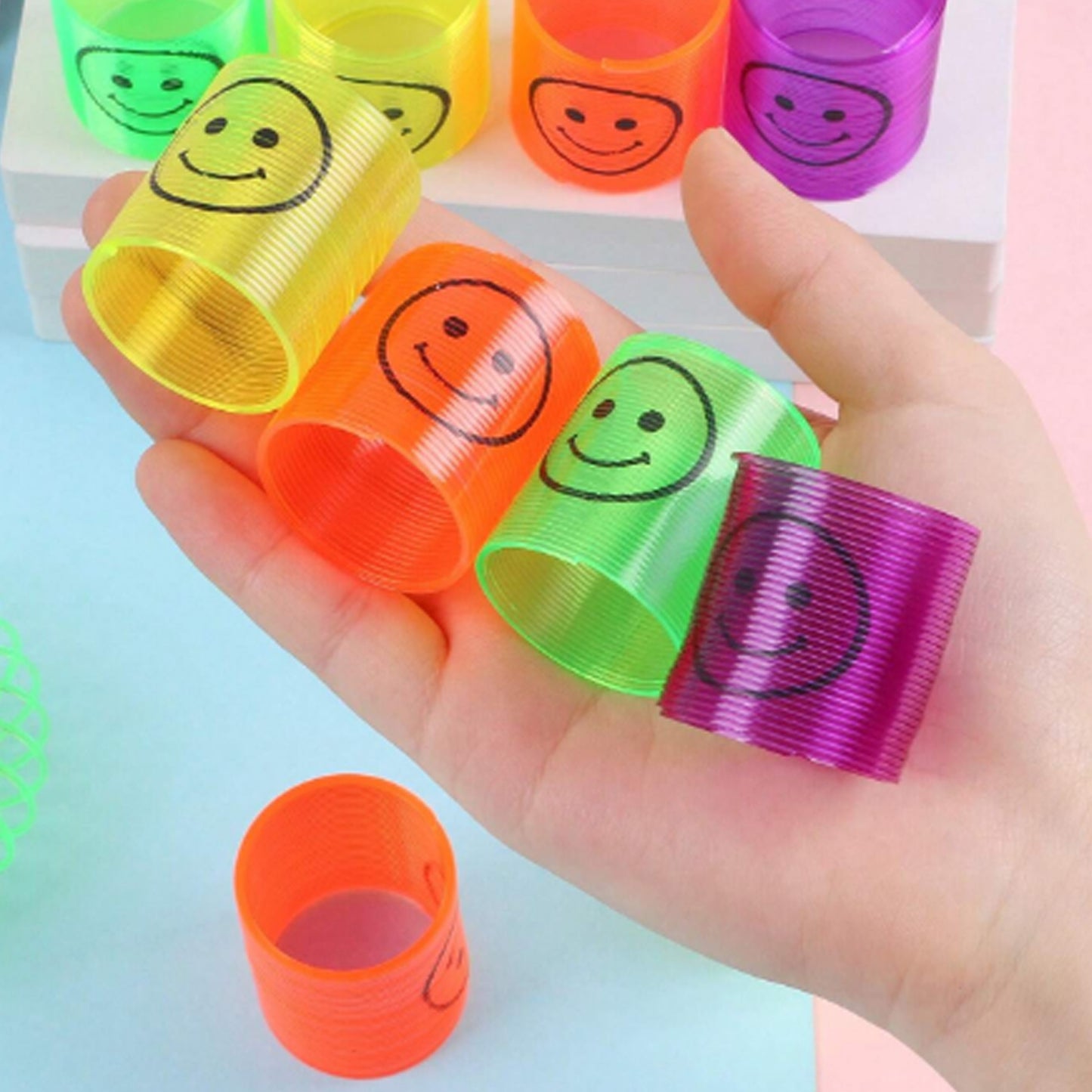 Multicolor Magic Smiley Spring Spring Toys Slinky Slinky Spring Toy Toy For Kids For Birthdays Compact And Portable Easy To Carry (12 Pcs Set) - Happy Price - Image 3