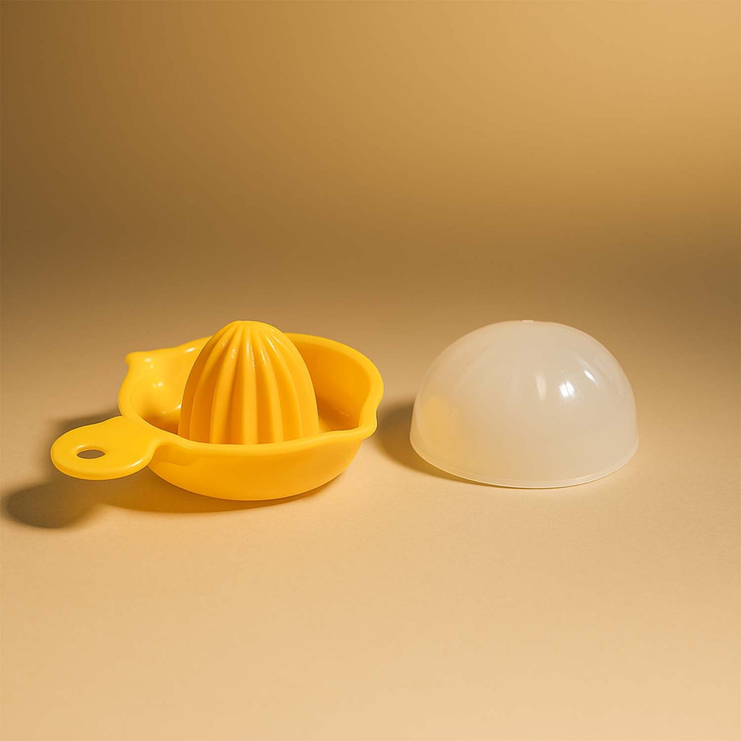 Manual Citrus Juicer with Lid - 1 Pc Hand Squeezer for Lemons, Limes, Oranges - Happy Price - Image 5