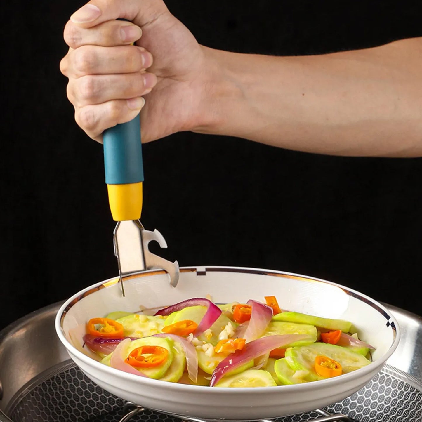 Stainless Steel Hot Pot Gripper Clamp & Pan Lifter Tool (1 Pc) - Happy Price - Image 3