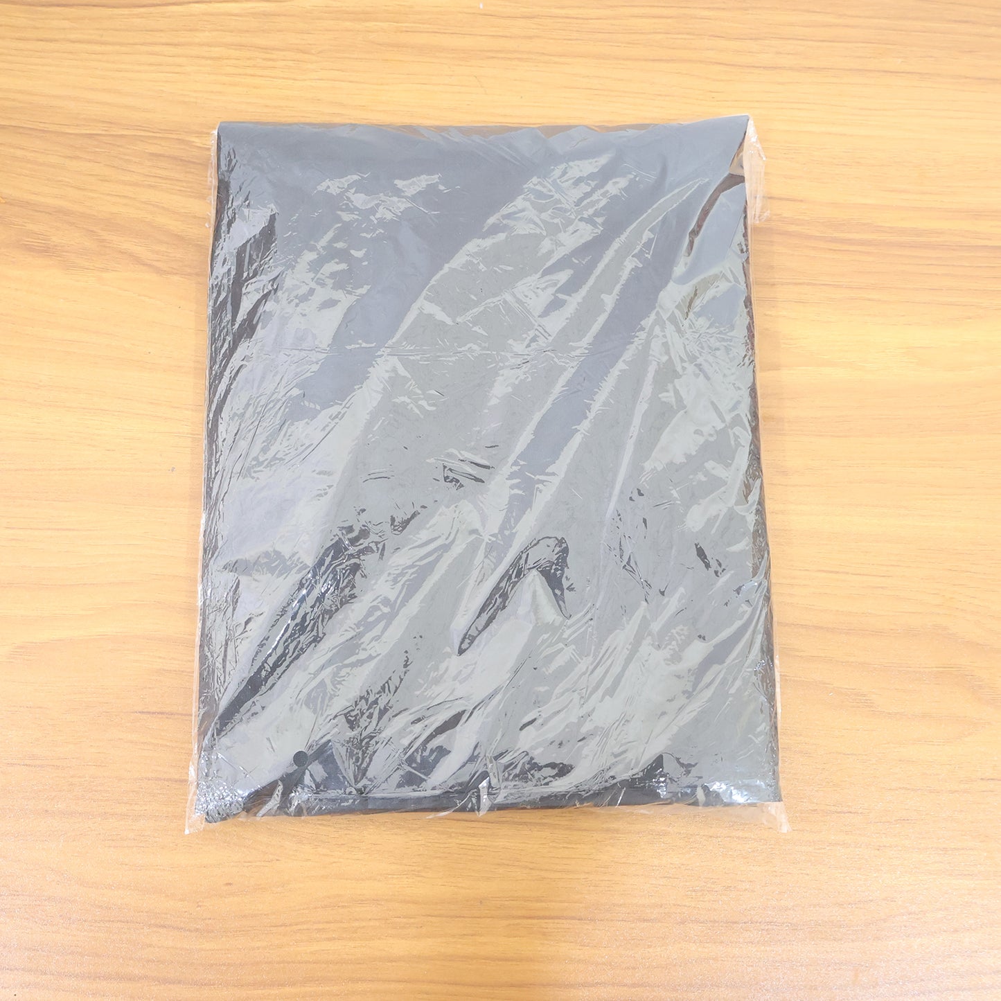 Professional Hair Cutting Cape - Waterproof & Anti-Static Barber Apron for Salon and Home Use (1 Pc) - Happy Price - Image 6