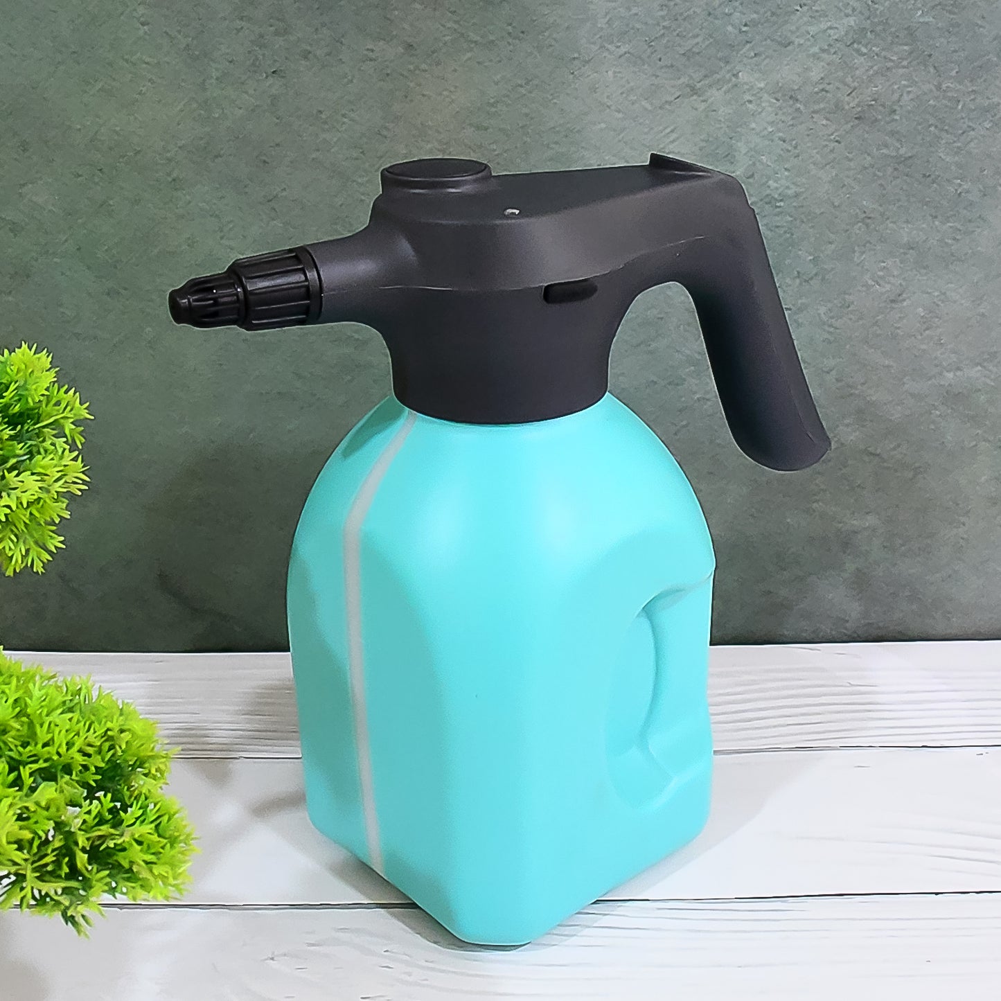 Electric Spray Bottle Garden Sprayer Automatic Watering Can (1pc  2ltr.) - Happy Price - Image 2