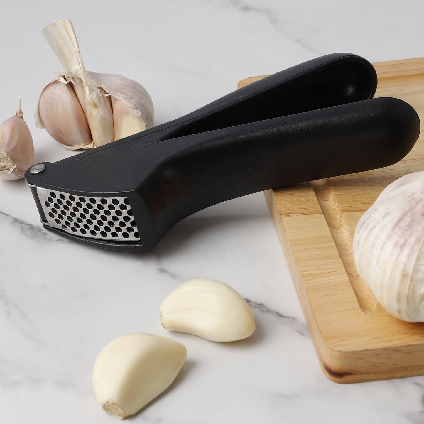 Manual Garlic Press & Mincer Tool - Easy Squeeze Kitchen Gadget (1 Pc) - Happy Price - Image 2