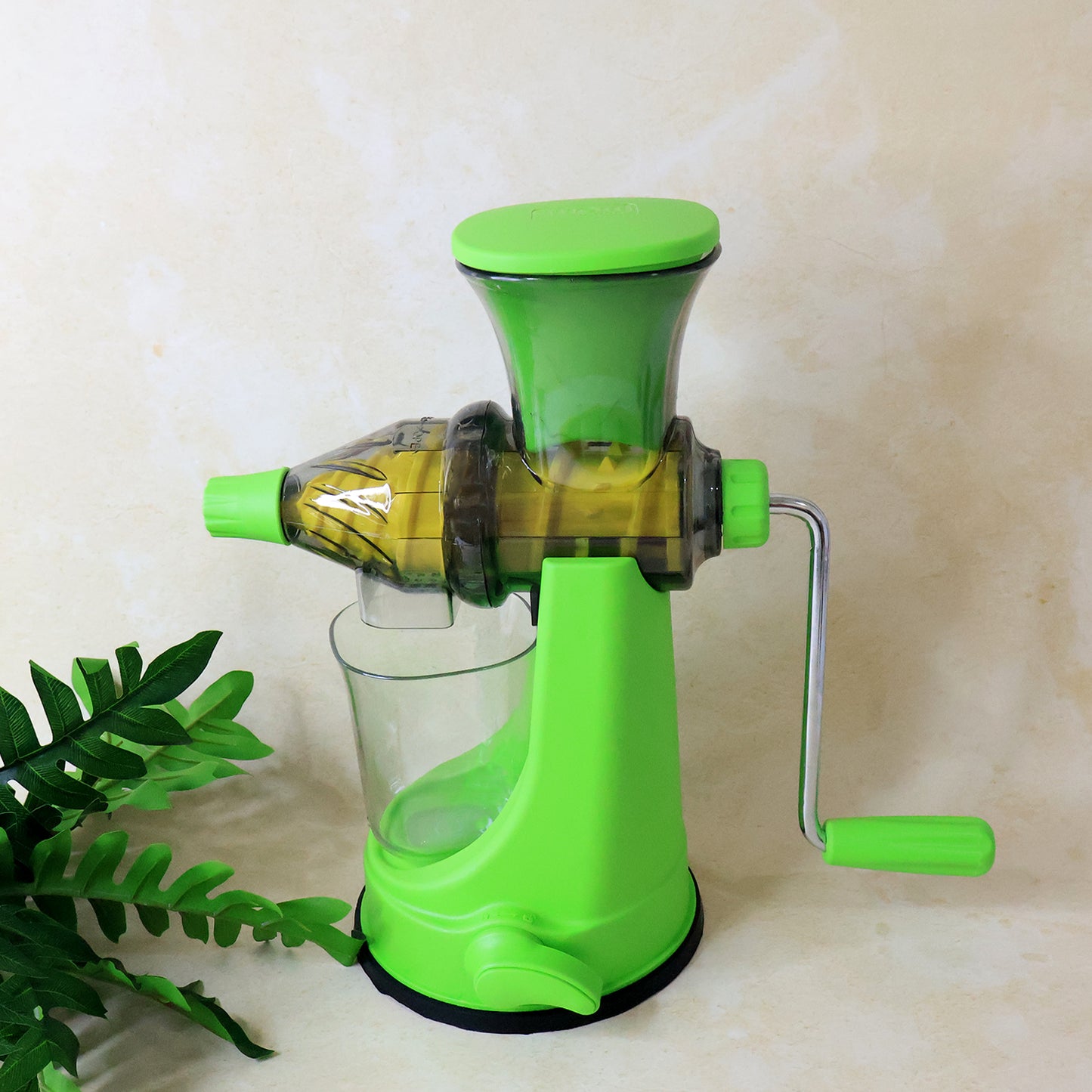 Manual Fruit and Vegetable Juicer with Hand Crank and Suction Base - 1 Pc - Happy Price - Image 6