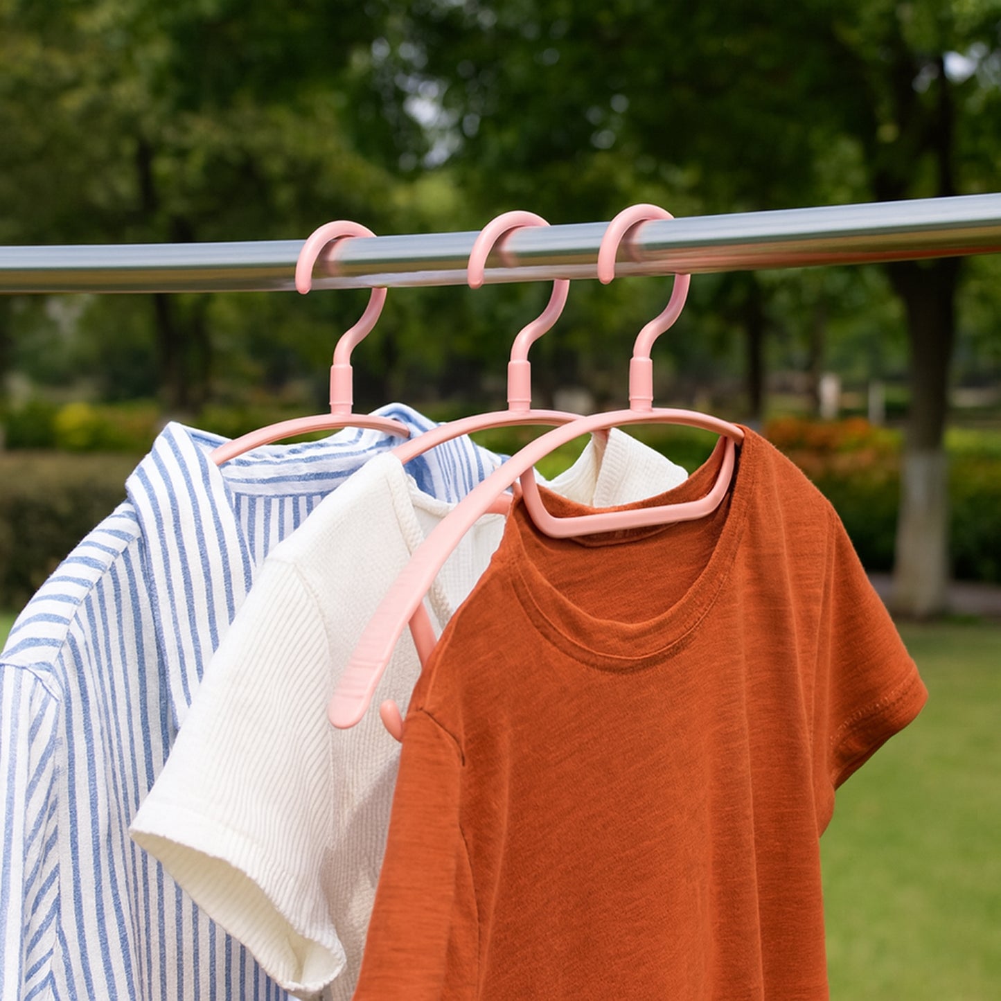 Set of 6 Durable Plastic Clothes Hangers for Wardrobe Organization - Happy Price - Image 5
