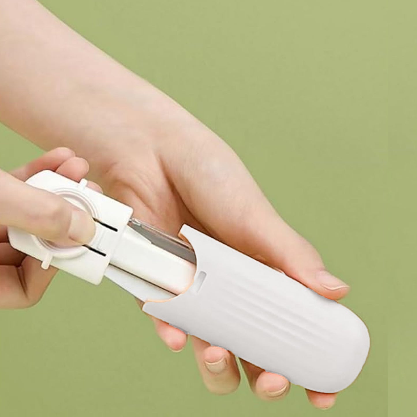 Dual-use Knife And Peeler 2-in-1 Stainless Steel Blades Wiith Case (1 Pc) - Happy Price - Image 2