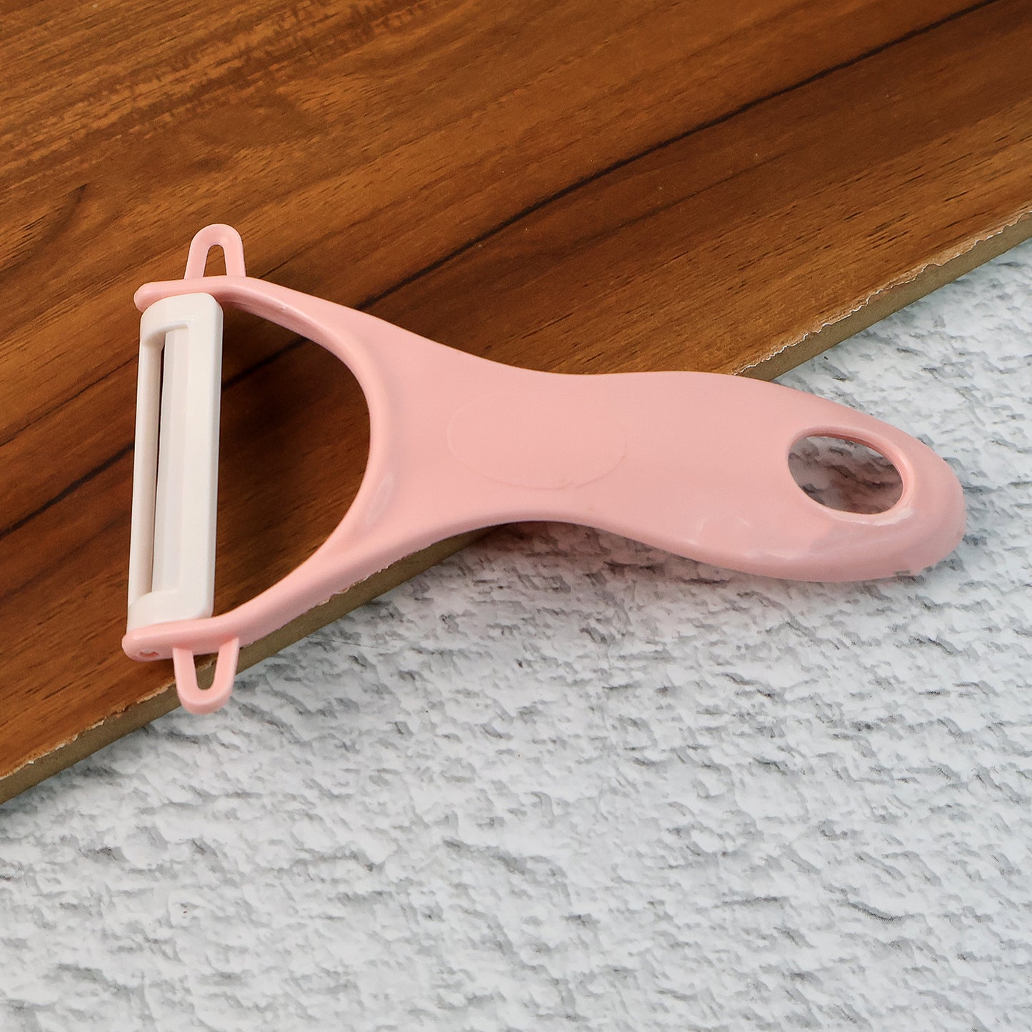 Stainless Steel Blade Peeler Universal Peeler For Professional And Household Kitchen Peeler (1 Pc) - Happy Price - Image 4