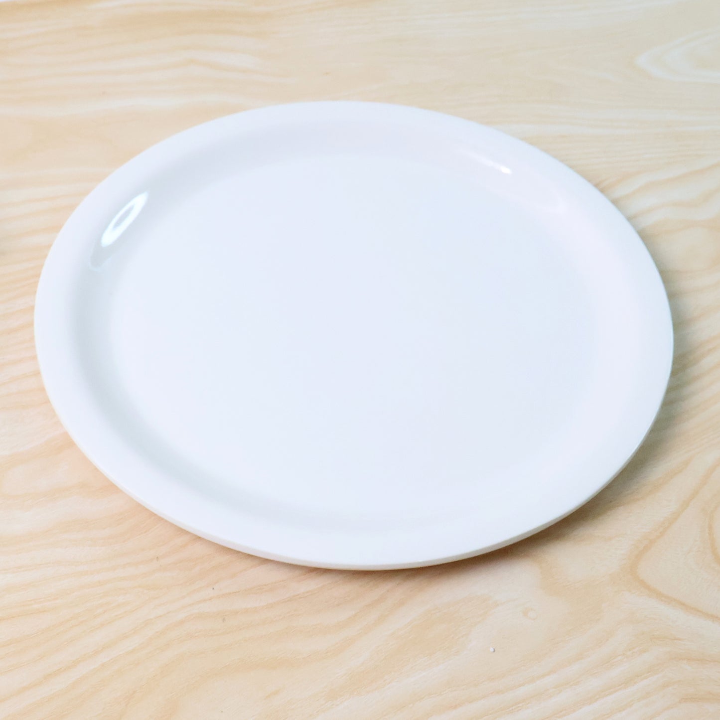 28cm Round Dinner Plate - 1 Pc White Serving Dish for Meals & Snacks - Happy Price - Image 4