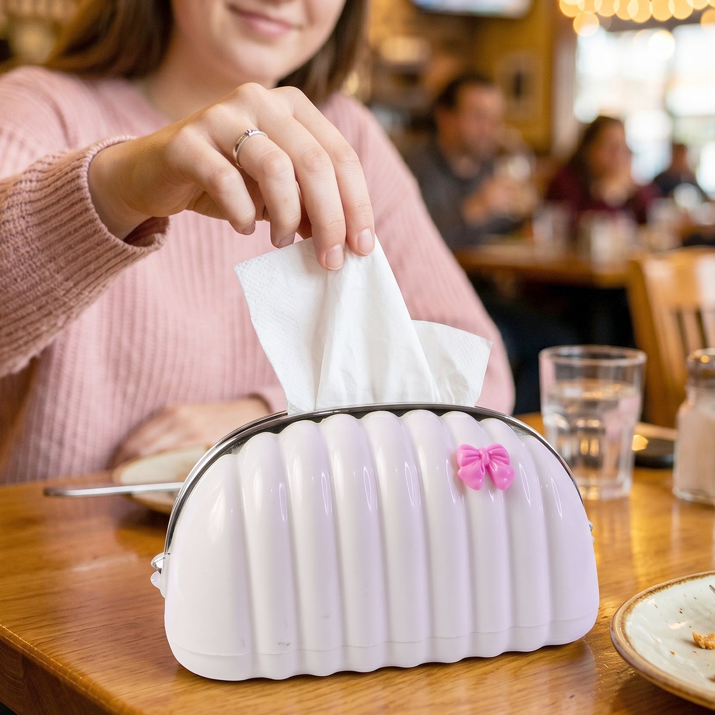 Decorative Shell Shaped Tissue Box Holder - Aesthetic Napkin Organizer - Happy Price - Image 4