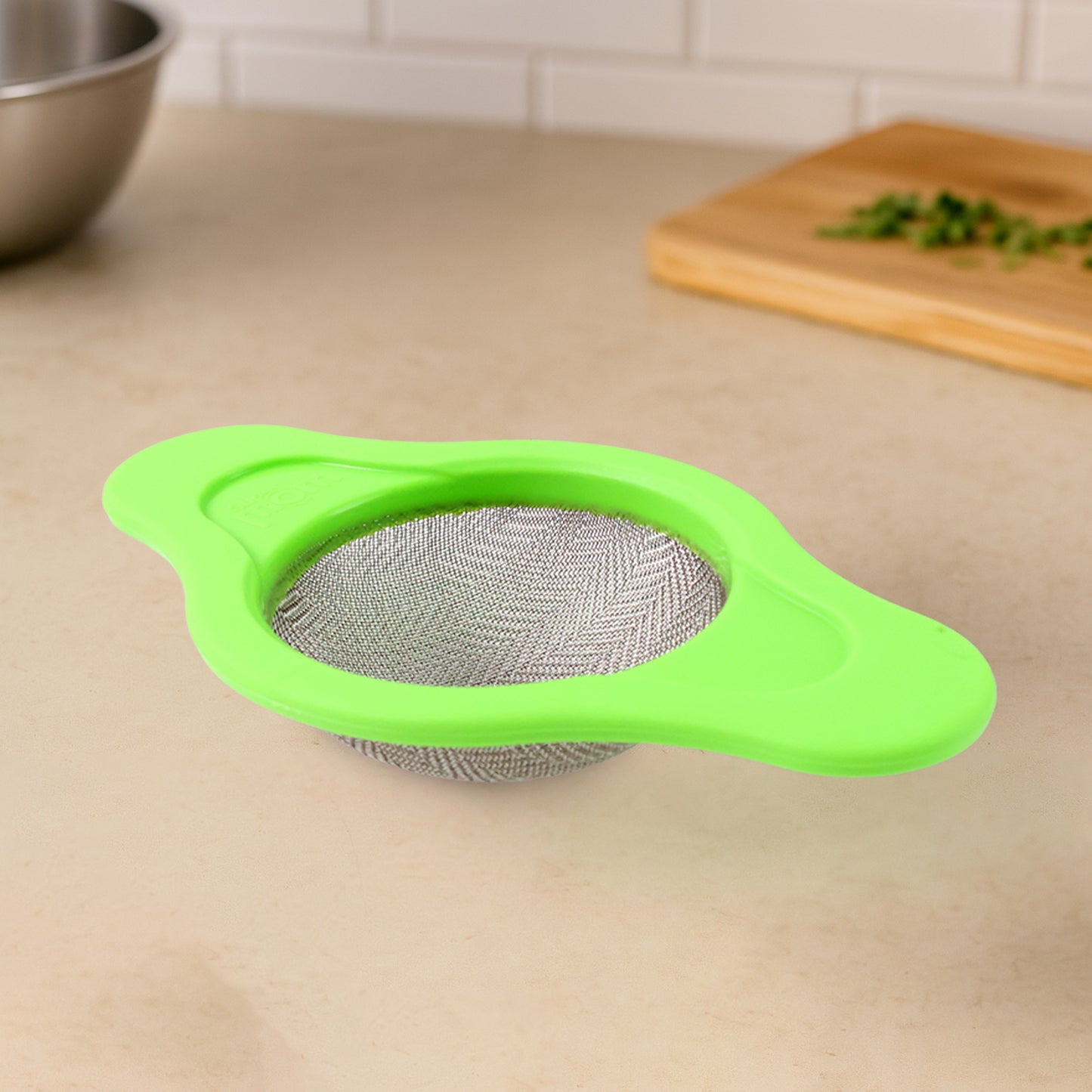 Stainless Steel Fine Mesh Sieve with Dual Plastic Handles (1 Pc) - Happy Price - Image 2