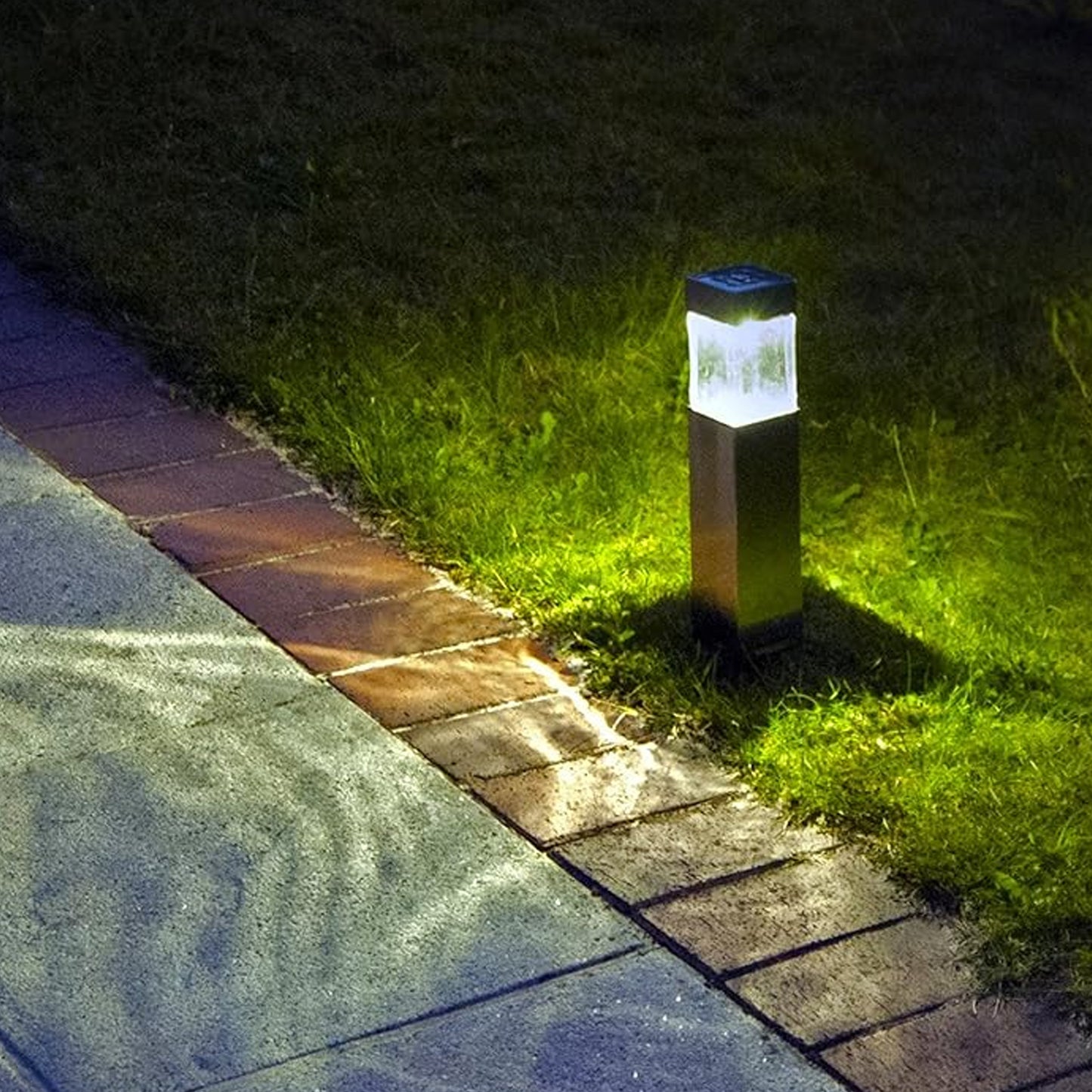 Big Garden Solar Light Outdoor Garden Park Driveway Light (1 Pc) - Happy Price - Image 7