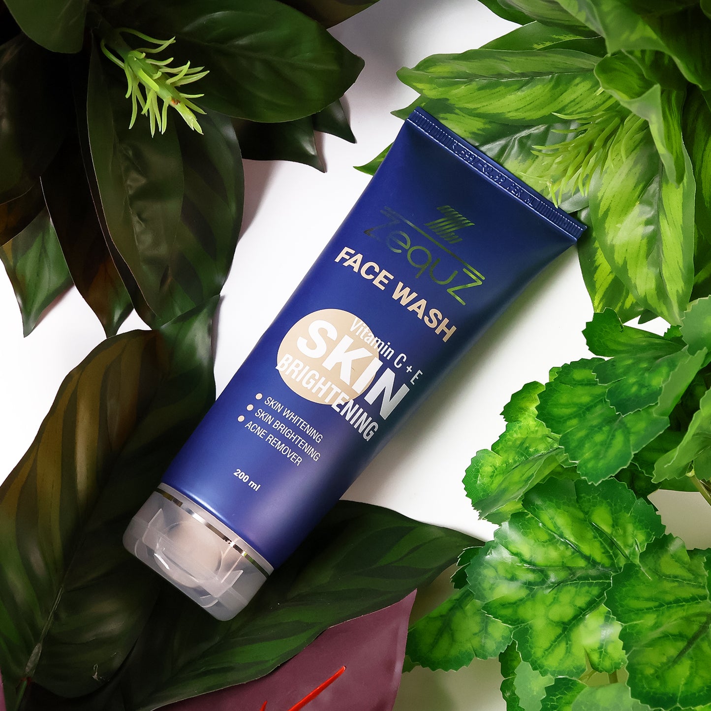 Brightening Vitamin C & E Face Wash - 200 ML - Happy Price - Image 6