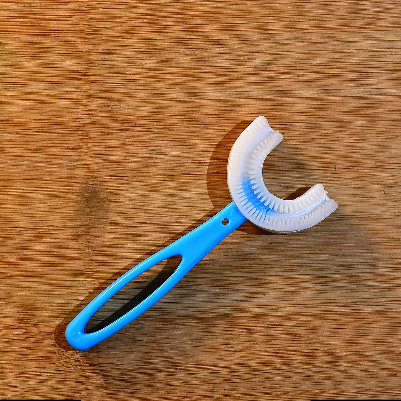 U-shaped Toothbrush For Kids Manual Whitening Toothbrush Silicone Brush Head For Kids Children Infant Toothbrush For 2-6 Years - Happy Price - Image 1