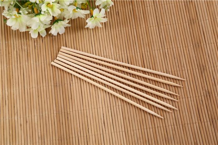 Camping Wooden Color Bamboo Bbq Skewers Barbecue Shish Kabob Sticks Fruit Kebab Meat Party Fountain Bamboo Bbq Sticks Skewers Wooden (20cm) - Happy Price - Image 4