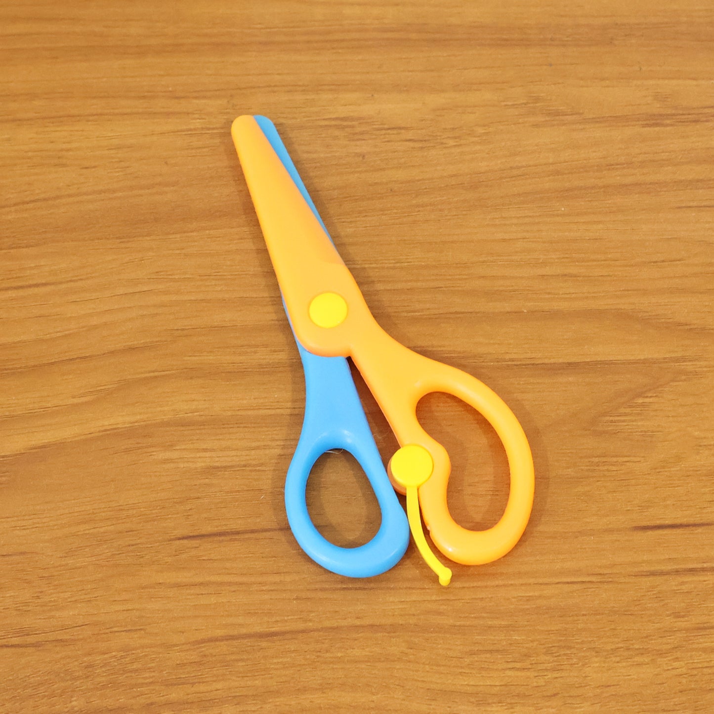 Child-Safe Plastic Scissors for Kids - 1 Pc - Happy Price - Image 7