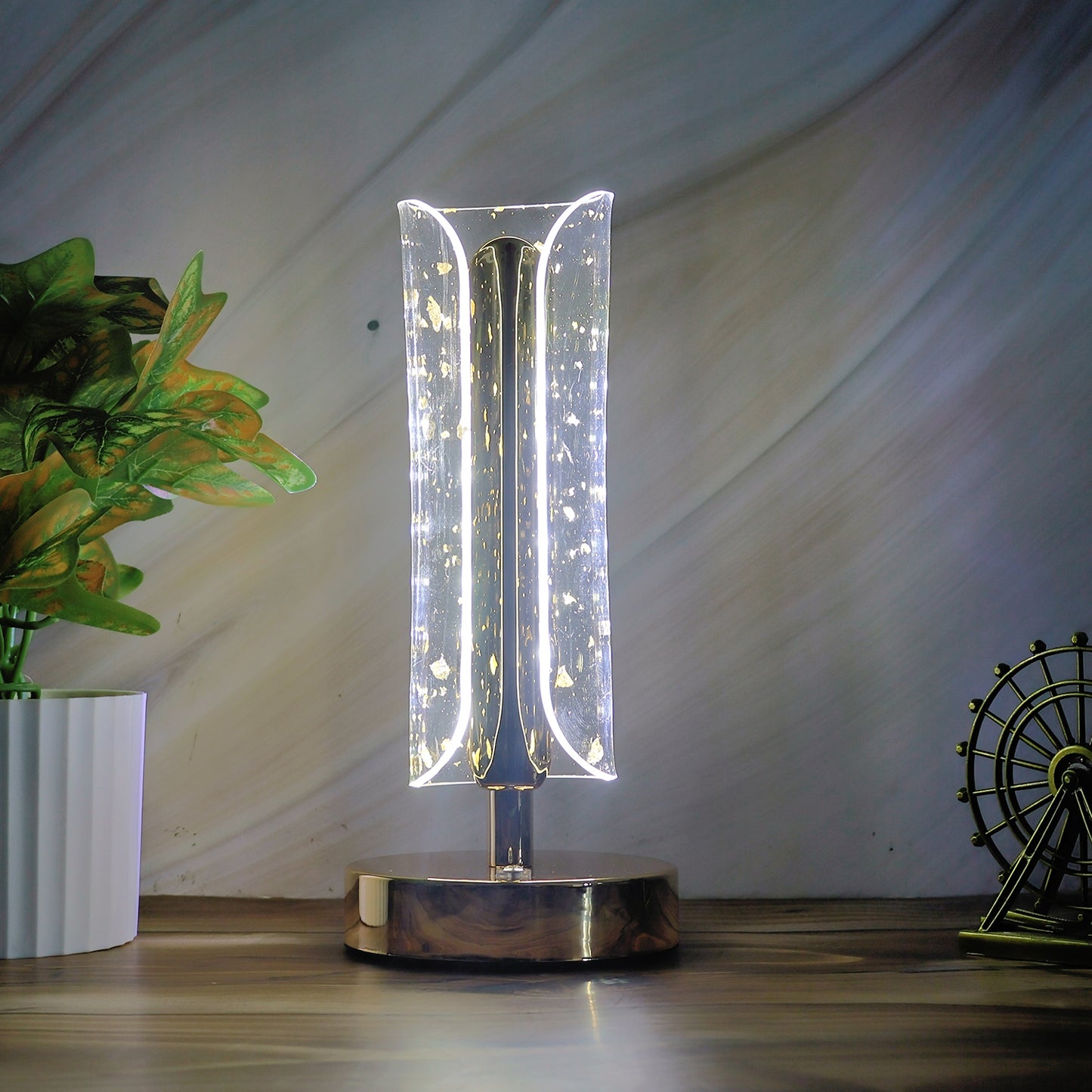Crystal Effect Table Lamp with Golden Base - USB Powered Warm LED Light (1 Pc) - Happy Price - Image 4