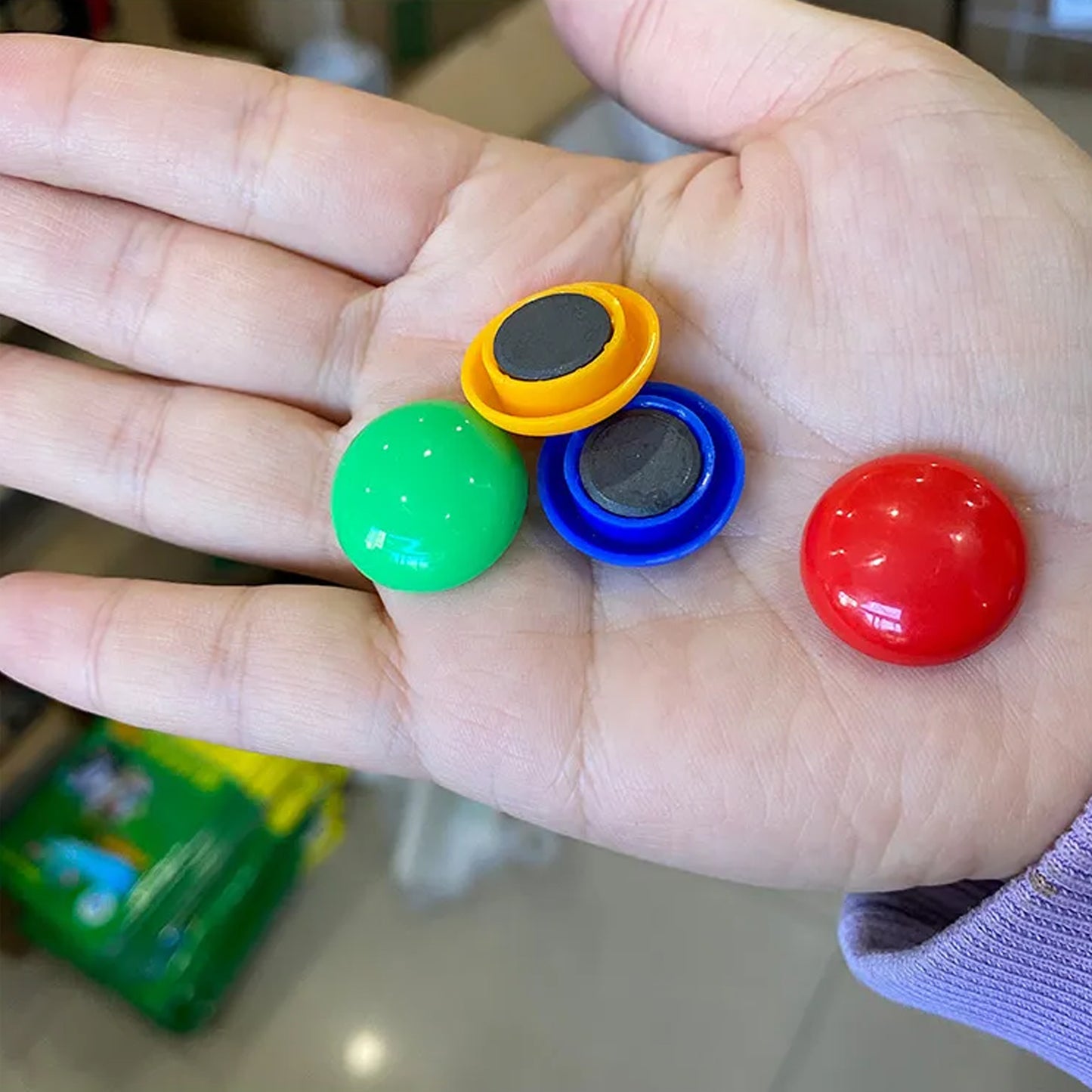 Set of 10 Round Ferrite Magnets for Experiments & Crafts - Happy Price - Image 3