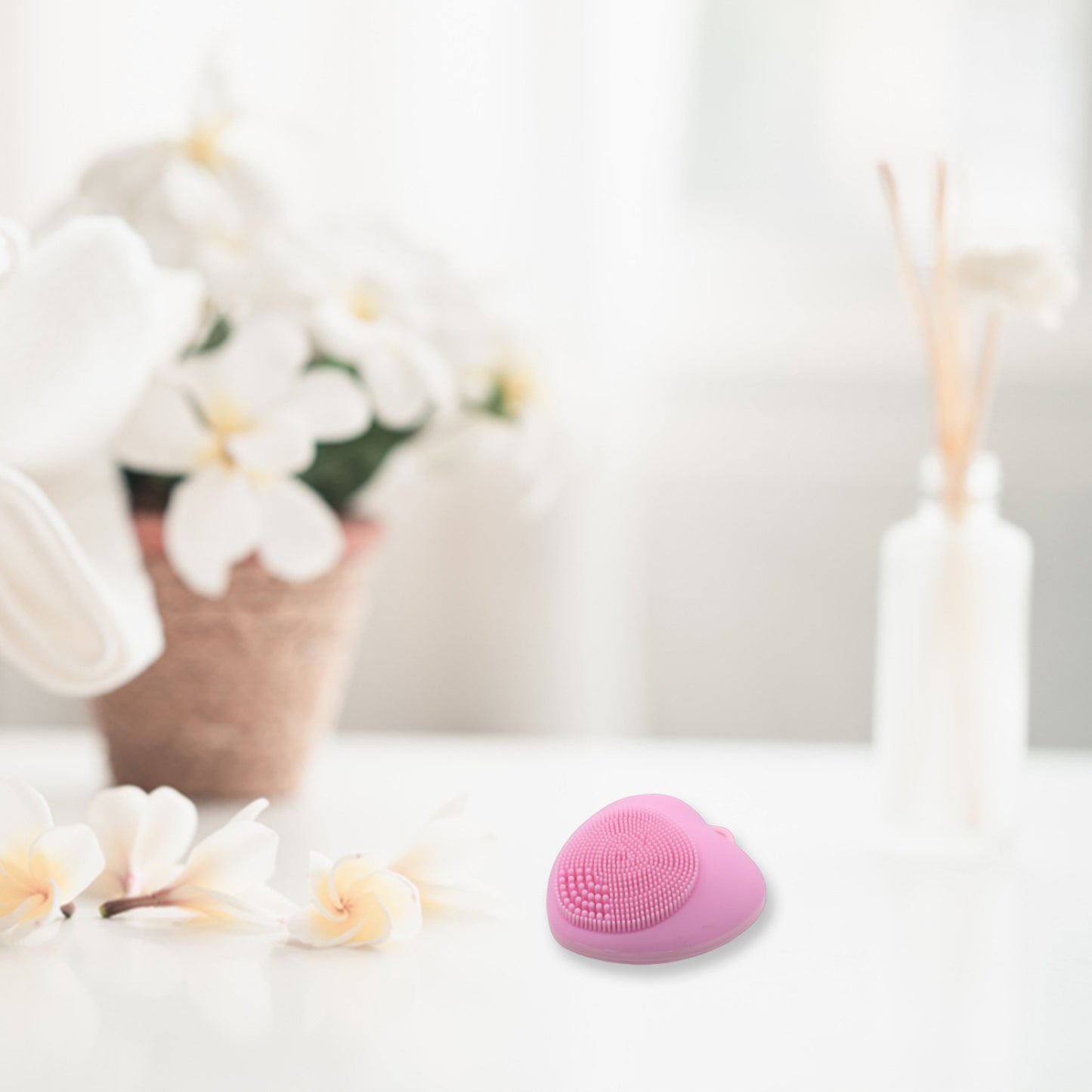 Waterproof Face Wash Brush Face Scrubber Facial Cleansing Brush Exfoliating Silicone Face Hot Compress Scrubber Cleaning For Deep Skin Care Heart Shaped For Women For Home - Happy Price - Image 5