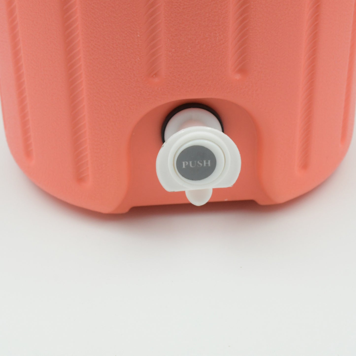 Insulated Plastic Water Rover Jug With A Sturdy Handle Water Jug Camper With Tap Plastic Insulated Water Water Storage Cool Water Storage For Home  Travelling (2500ml 7500ml 12000ml) - Happy Price - Image 3