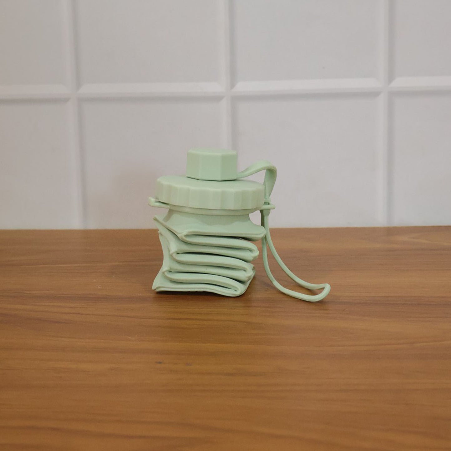 Collapsible Water Bottle with Strap - 1 Pc - Happy Price - Image 7